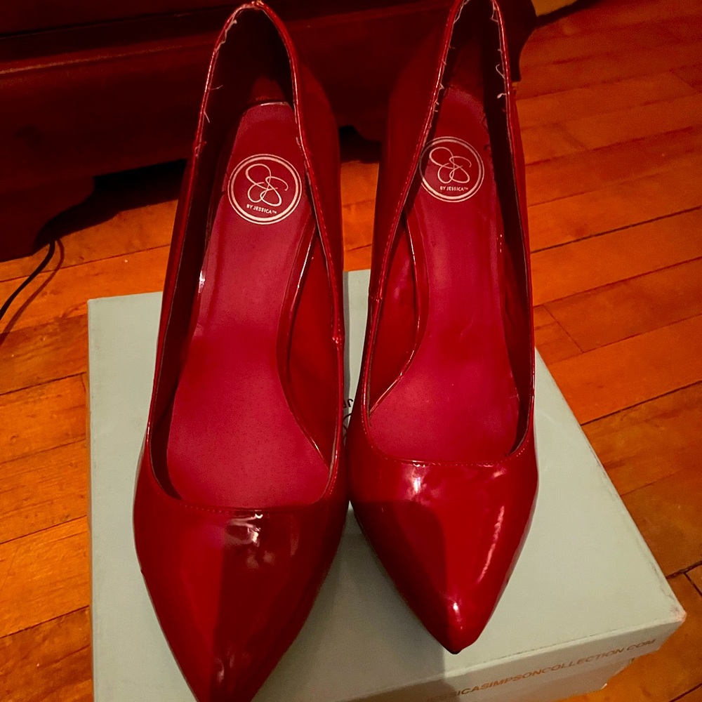 Jessica Simpson 3 inch red pumps